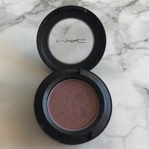 🌼 2/$15 Mac eyeshadow